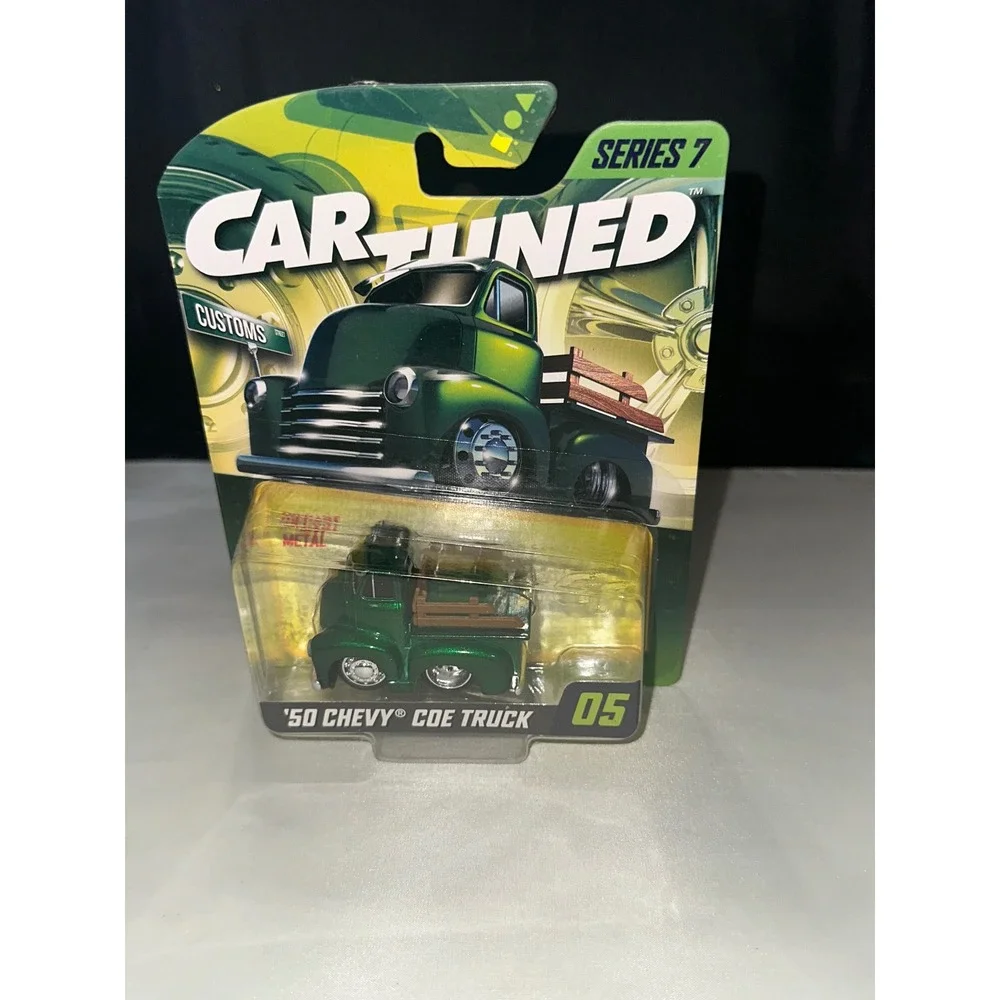 CarTuned Series 7 Customs 50 Chevy COE Truck Metallic Green Diecast 05